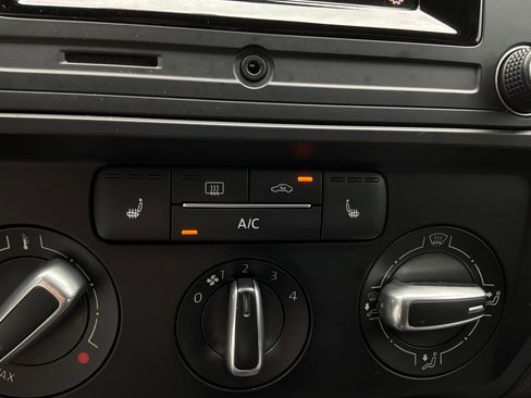 Used 2018 Volkswagen Jetta S FWD image 19