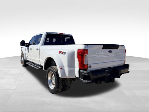 Used 2019 Ford F450 XLT w/ XLT Premium Package image 28
