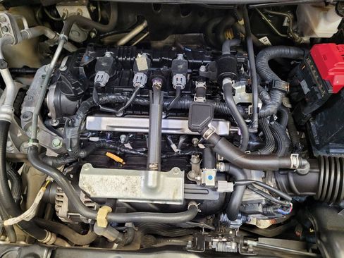 Used 2022 Nissan Versa S w/ Trunk Package image 30