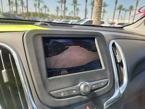 Used 2020 Chevrolet Equinox LT AWD/4WD image 12