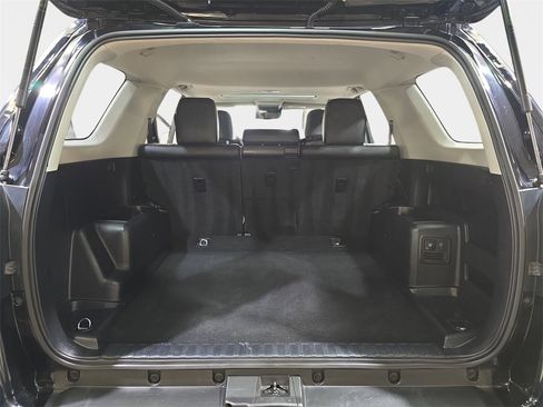 Used 2020 Toyota 4Runner Venture w/ Moonroof Package image 14