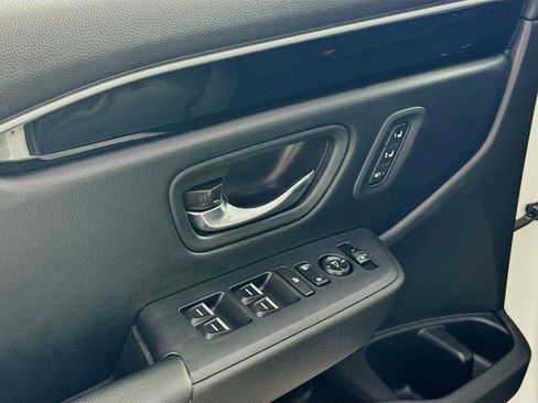 Used 2025 Honda Pilot Elite image 7