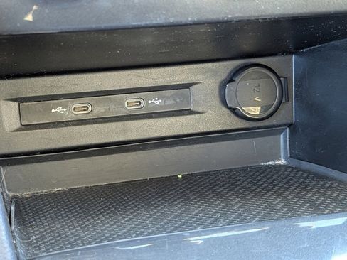 Used 2024 Volkswagen Tiguan S image 22