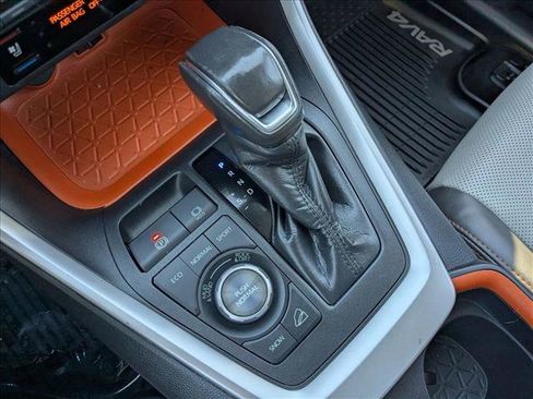 Used 2019 Toyota RAV4 Adventure image 12