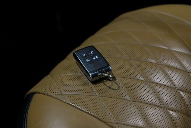 Used 2019 Land Rover Range Rover SV Autobiography Dynamic AWD/4WD image 55