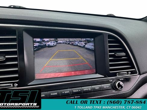 Used 2017 Hyundai Elantra Sport image 21