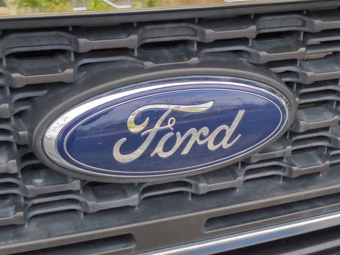 Used 2022 Ford Ranger XLT w/ Equipment Group 301A Mid image 12