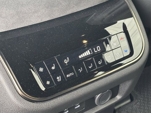 New 2025 INFINITI QX80 Autograph w/ Autograph Exterior Package image 18