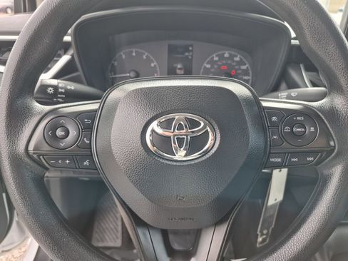 Used 2024 Toyota Corolla LE FWD image 19