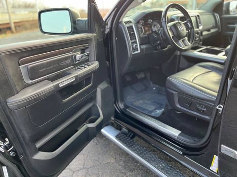 Used 2014 RAM 1500 Limited AWD/4WD image 17