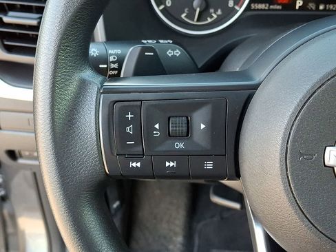 Used 2024 Nissan Rogue S AWD/4WD image 21