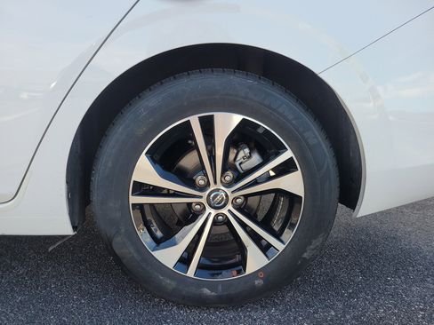 Used 2023 Nissan Sentra SV image 8