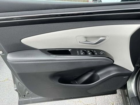 Used 2022 Hyundai Tucson SEL w/ Convenience + Premium Package FWD image 15