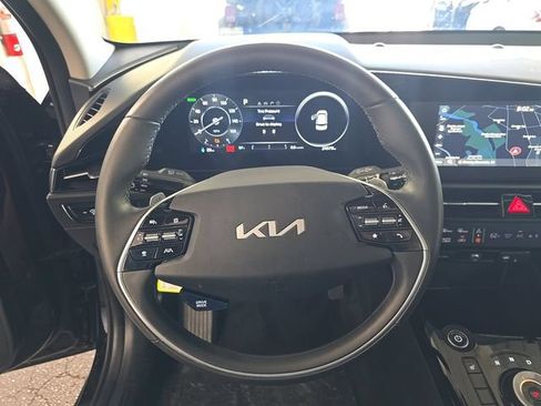 Used 2024 Kia Niro Wind FWD image 9