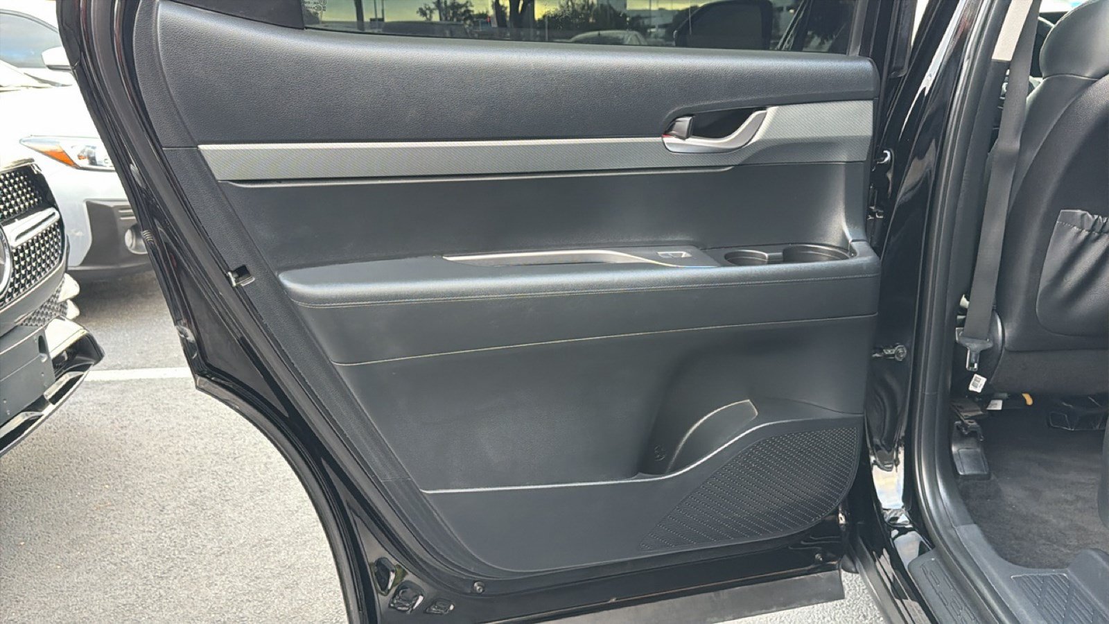 Used 2023 Hyundai Palisade SEL w/ Cargo Package FWD image 23