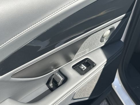 New 2026 Lincoln Nautilus Reserve w/ Jet Appearance Package image 13