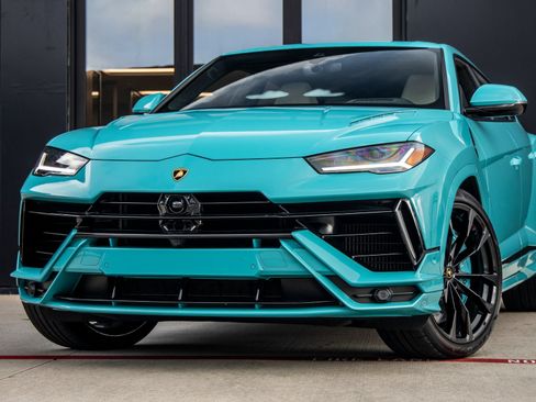Used 2024 Lamborghini Urus S AWD/4WD image 3