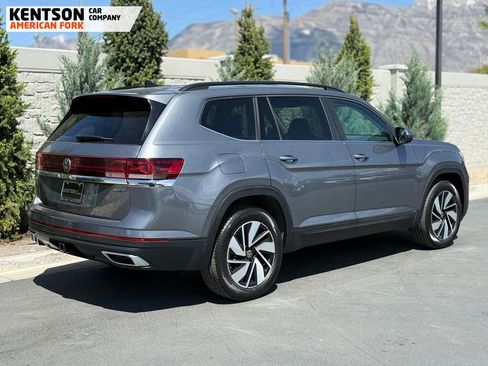 Used 2025 Volkswagen Atlas SE AWD/4WD image 10
