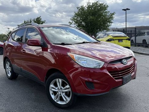 Used 2011 Hyundai Tucson GLS FWD image 1