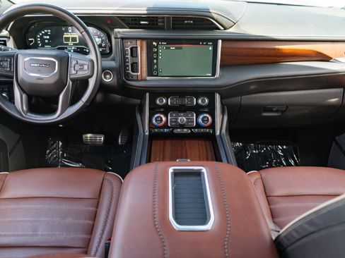 Used 2023 GMC Yukon XL Denali Ultimate AWD/4WD image 20