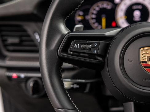 Certified 2025 Porsche 911 GT3 RWD image 43