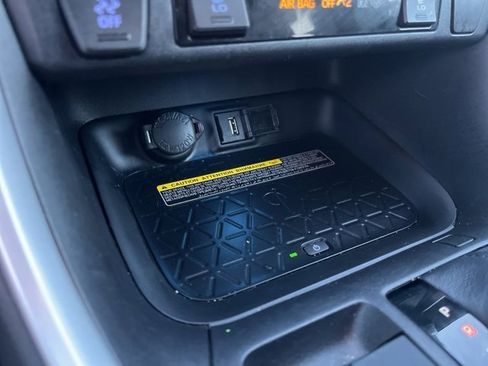 Used 2020 Toyota RAV4 XSE image 27