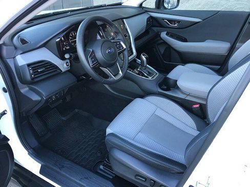 Used 2025 Subaru Outback Premium w/ Popular Package #1A image 5