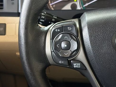 Used 2014 Toyota Venza XLE w/ XLE Premium Package FWD image 31