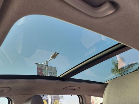 Used 2020 Hyundai Santa Fe Limited image 19