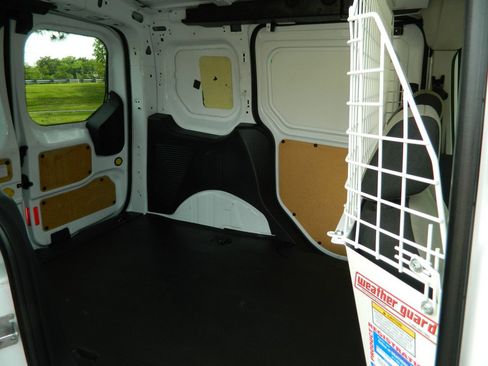 Used 2016 Ford Transit Connect XLT FWD image 11
