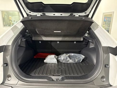 New 2026 Toyota C-HR AWD/4WD image 10