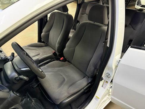 Used 2013 Honda Fit image 10