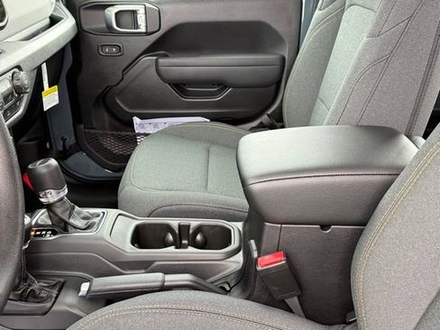 New 2026 Jeep Gladiator Sport AWD/4WD image 24