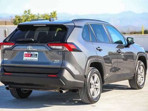 Certified 2025 Toyota RAV4 XLE AWD/4WD image 6