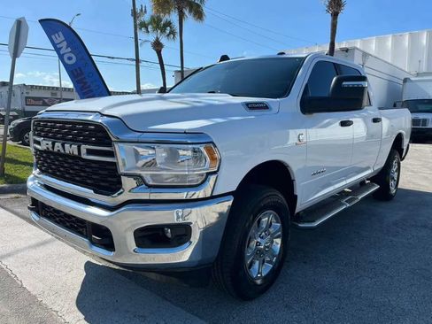 Used 2024 RAM 2500 Big Horn w/ Off Road Package AWD/4WD image 2