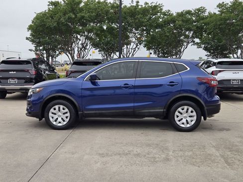 Used 2020 Nissan Rogue Sport S FWD image 12