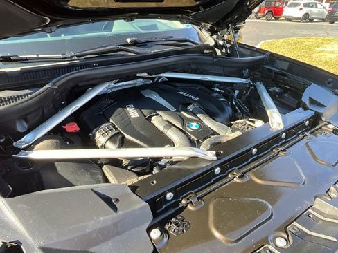 Used 2019 BMW X7 xDrive50i w/ Off-Road Package image 11