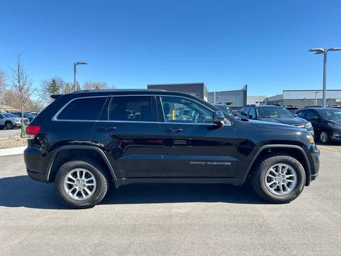 Used 2018 Jeep Grand Cherokee Laredo image 14