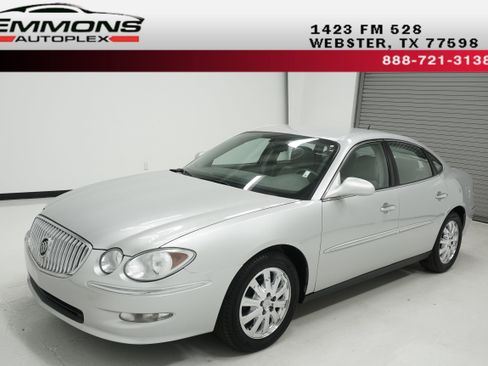 Used 2009 Buick LaCrosse CX FWD image 1