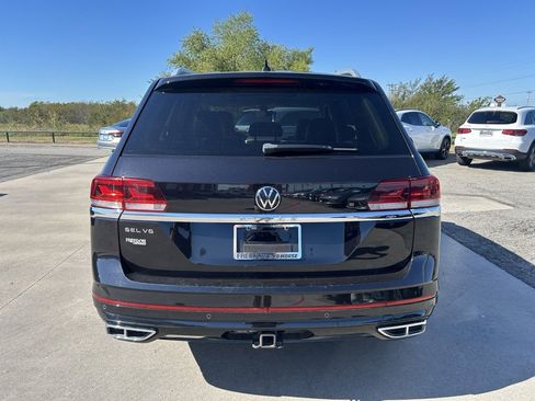 Used 2021 Volkswagen Atlas SEL R-Line w/ MDO Package (Bench Seat) image 4