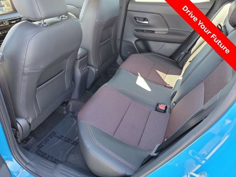 Used 2025 Nissan Kicks SR FWD image 20