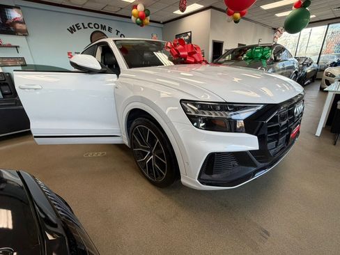 Used 2020 Audi Q8 Prestige w/ Prestige Package image 42