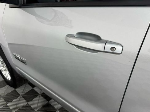 Used 2019 Chevrolet Silverado 1500 LT w/ Texas Edition image 22