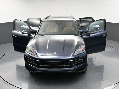 New 2026 Porsche Cayenne S image 34