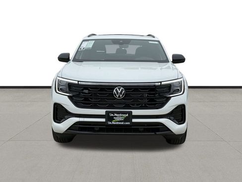 New 2026 Volkswagen Atlas Cross Sport SEL R-Line image 2