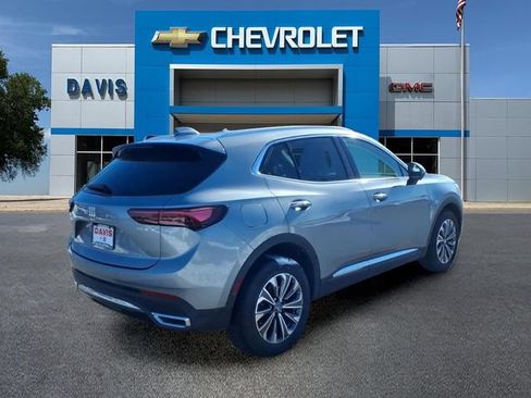Used 2025 Buick Envision Preferred AWD/4WD image 3