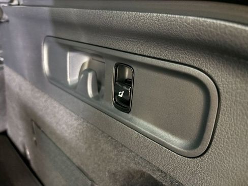 Used 2025 Mercedes-Benz GLC 350e GLC 350e w/ AMG Line image 28