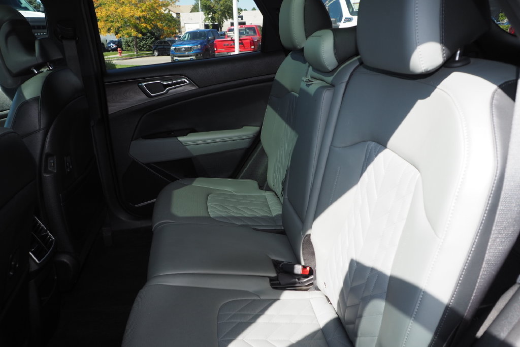 Used 2023 Kia Sportage X-Line w/ X-Line Premium Package AWD/4WD image 16