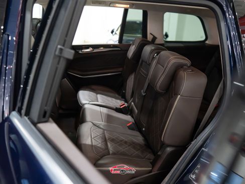 Used 2018 Mercedes-Benz GLS 550 4MATIC image 21