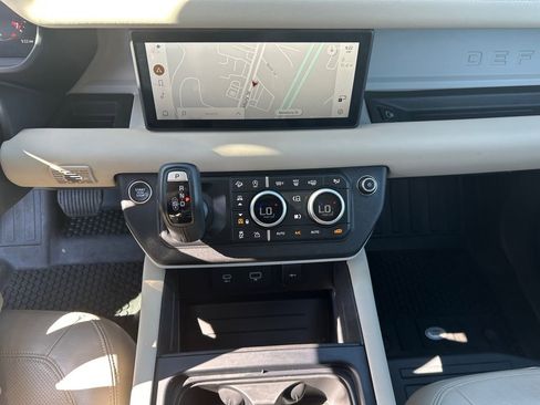Used 2024 Land Rover Defender 110 S AWD/4WD image 19